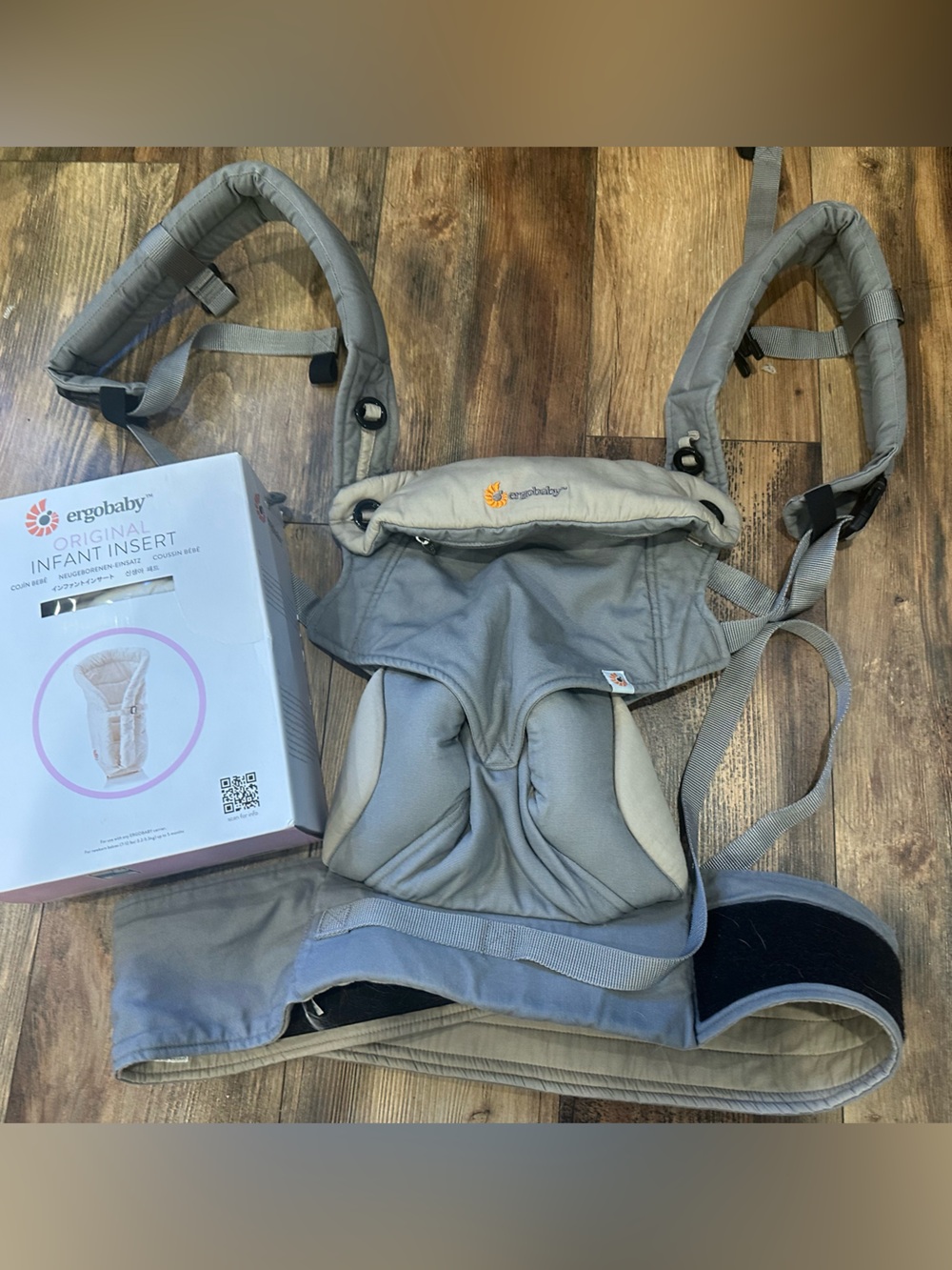 Ergobaby Four Position 360 Carrier in Gray with Infant Insert
